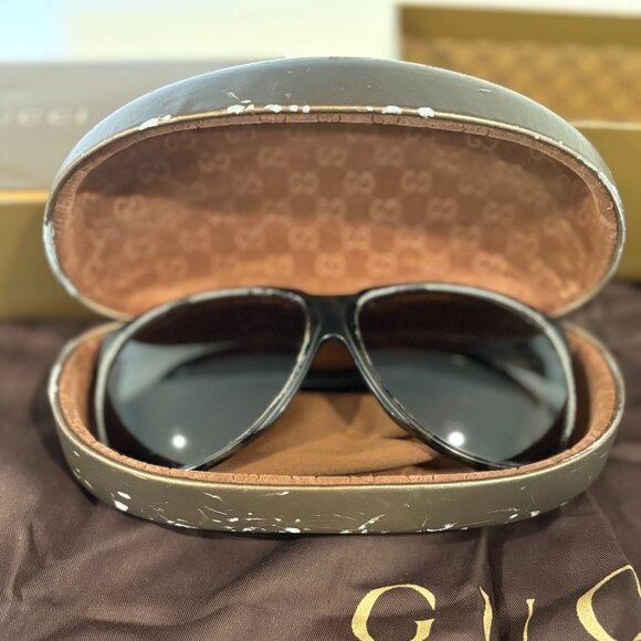 Unisex Gucci Sunglasses w/Bag Authentic Purchased in Cannes - Picture 1 of 8